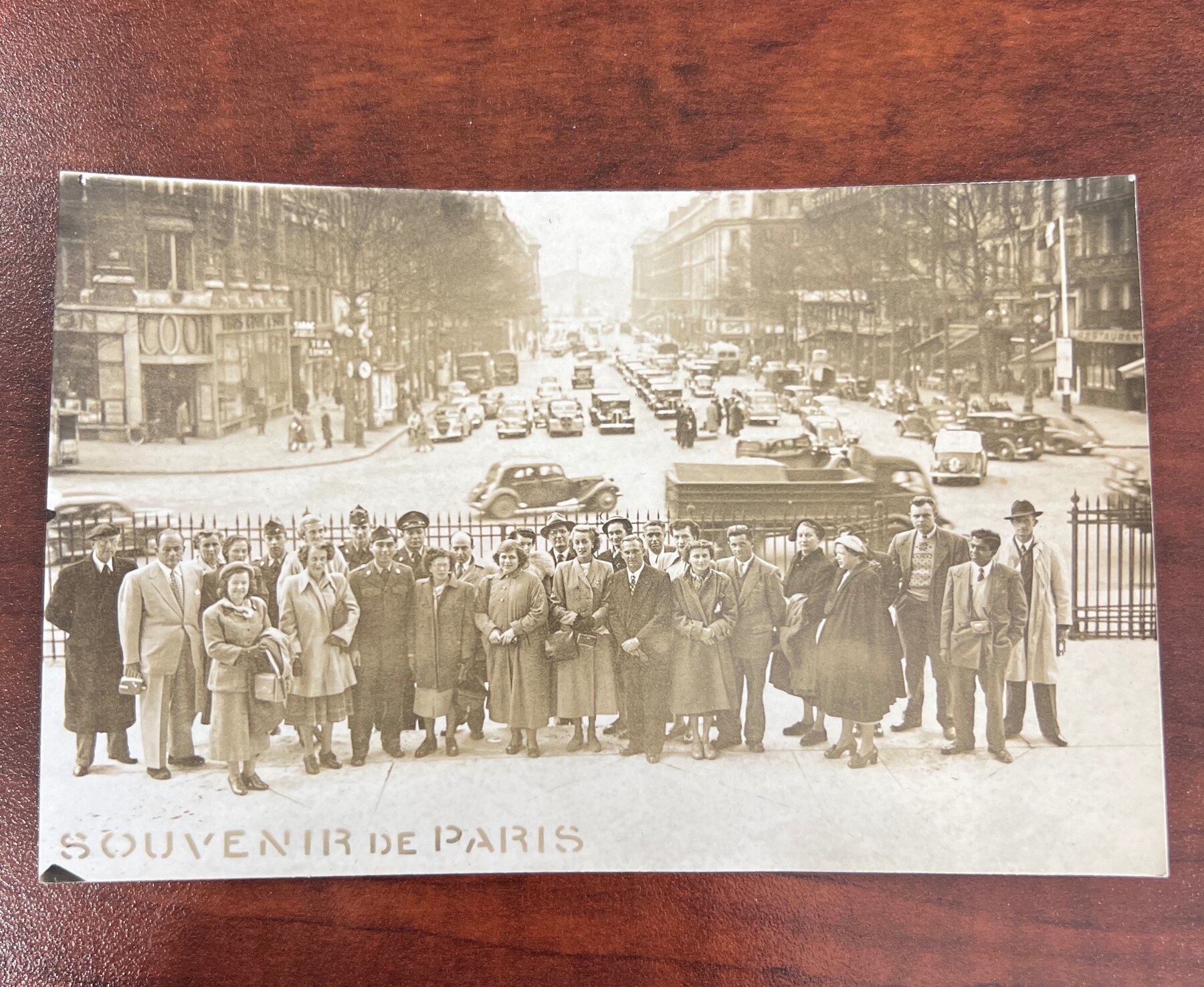 Souvenir de Paris Tourist Group Photo RPPC France Postcard 1948