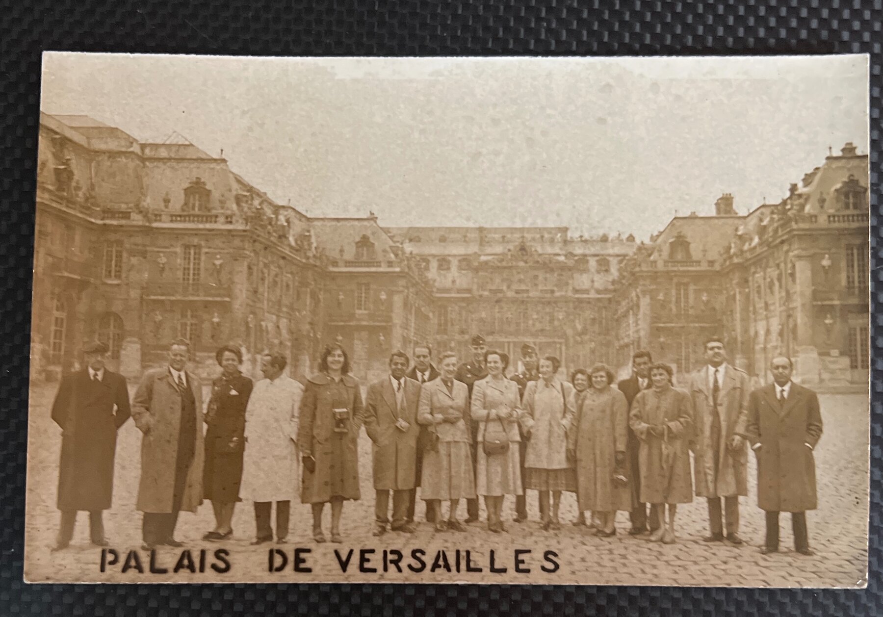 Postcard c1950 Palais de Versailles RPPC Group Photo Real Photo Carte Postale
