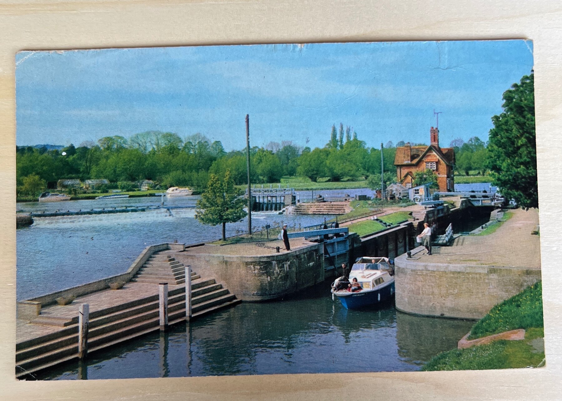Goring Lock River Thames England Postcard 1968
