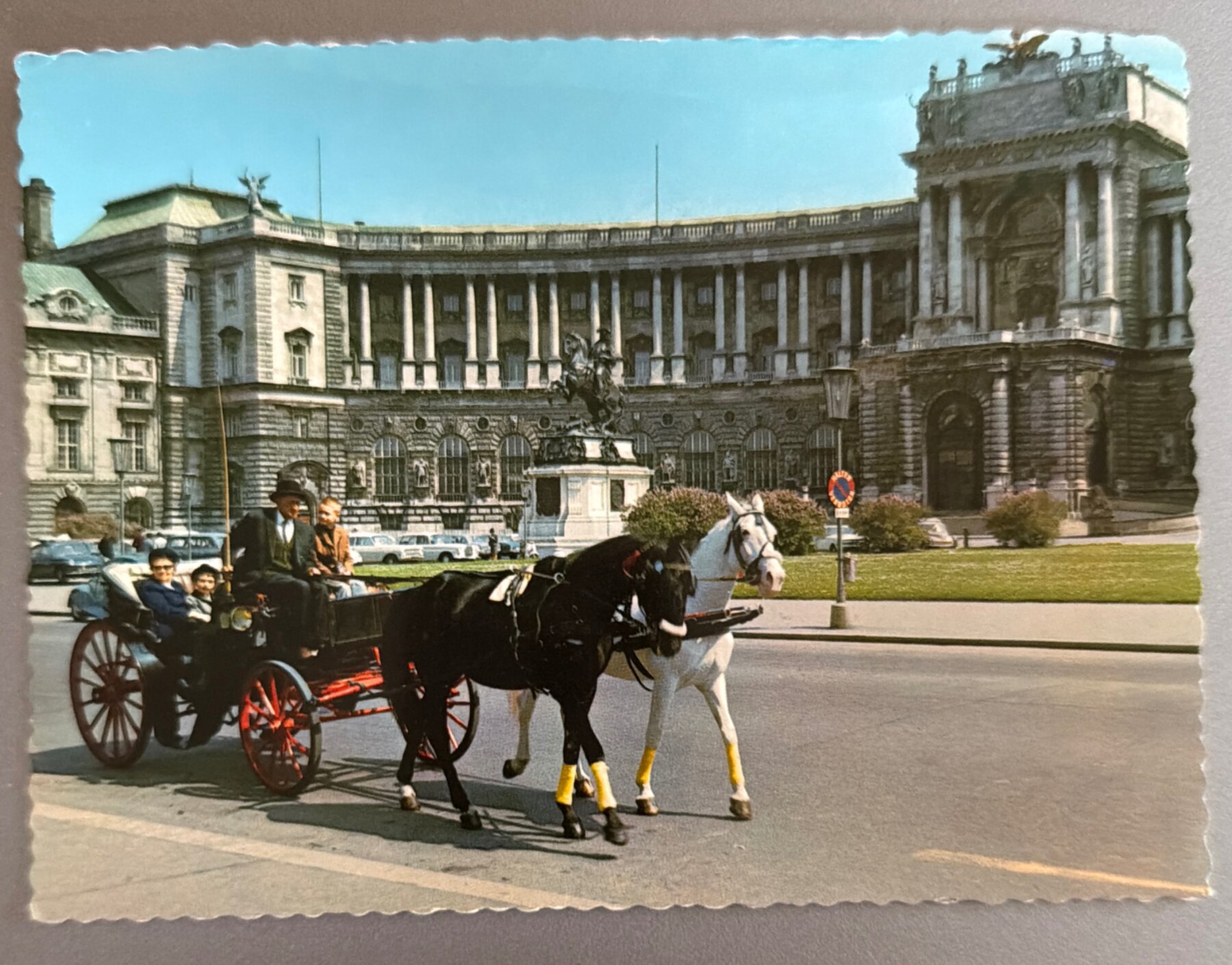 Postcard Vienna Neue Hofburg Austria Chrome Horse Carriage 1960s Wien