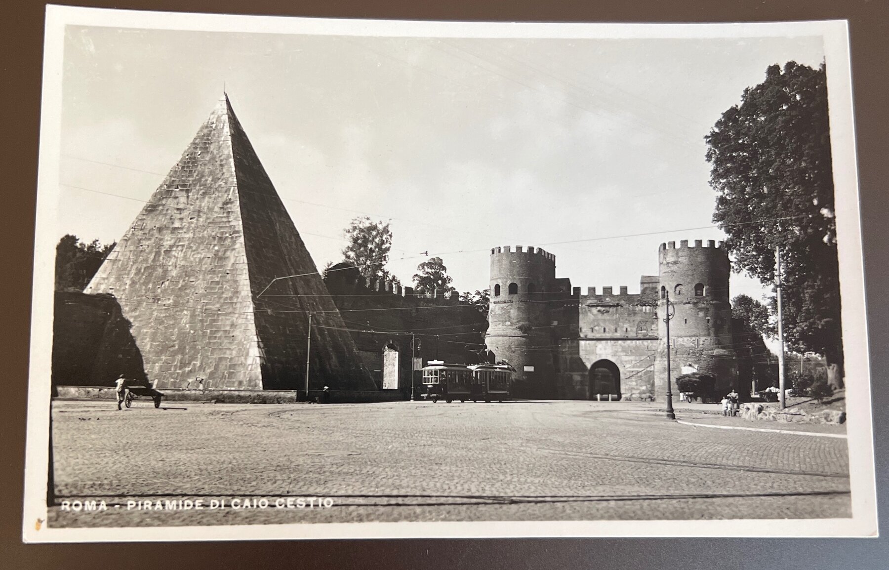 Postcard 1940s RPPC Roma Pyramid Caius Cestius & Porta San Paolo Italy
