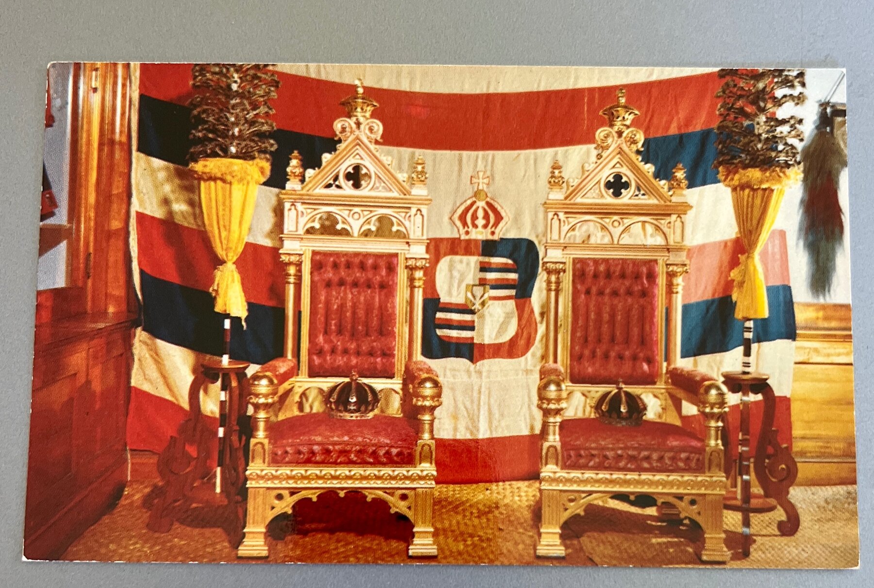 Postcard Throne of Hawaii Queen Liliuokalani Bishop Museum Honolulu Chrome